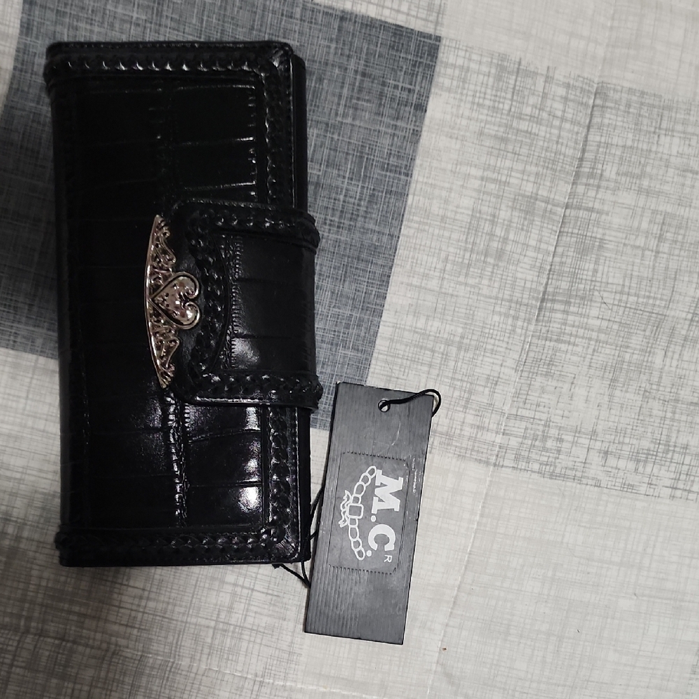 Low Start MC Black Crocodile-Embossed Wallet